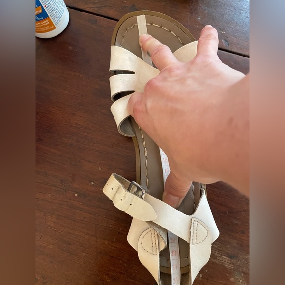 Salt Water Sandals White Waterproof Leather 8.5 - Picture 4 of 5